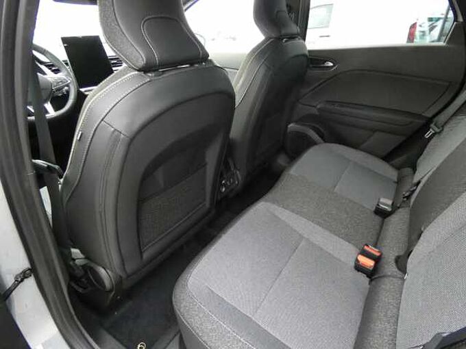 Renault Captur Techno Mild Hybrid 140 EDC