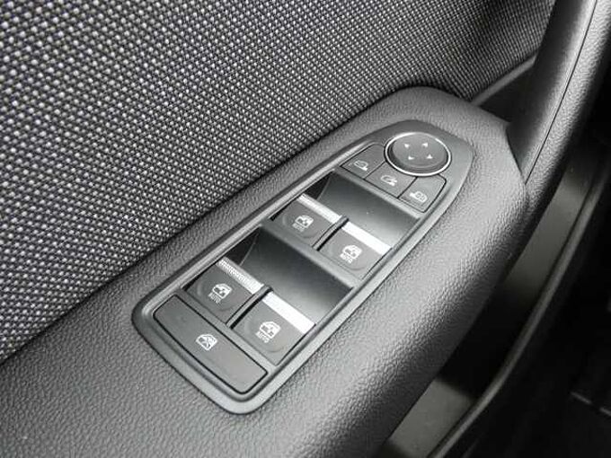 Renault Captur KISS TCe 115