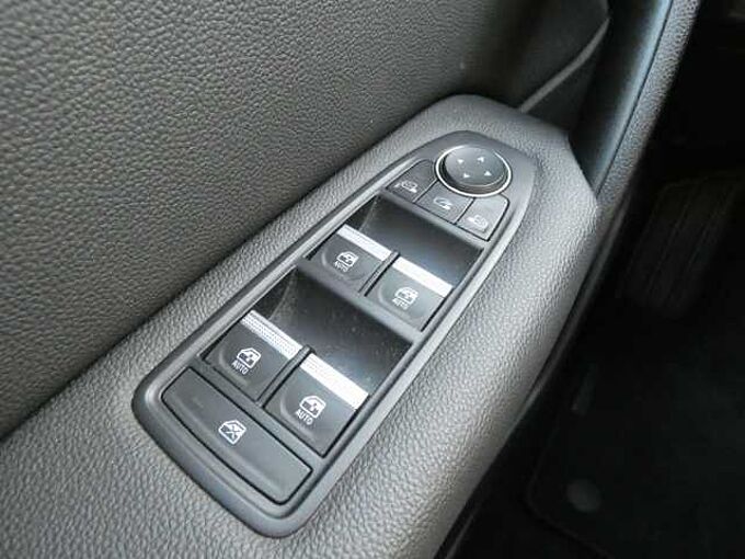 Renault Captur TCe 140 EDC 