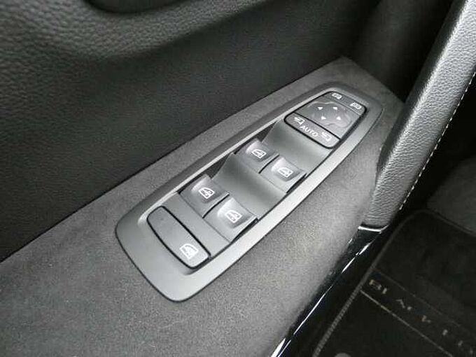 Renault Kadjar Black Edition TCe 160 EDC 