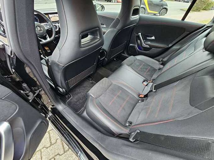 Mercedes-Benz CLA 200 Shooting Brake AMG Line*8-fach*Garantie* 