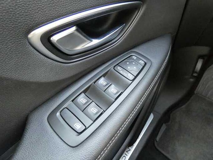 Renault Grand Scenic ENERGY TCe 140 EDC 