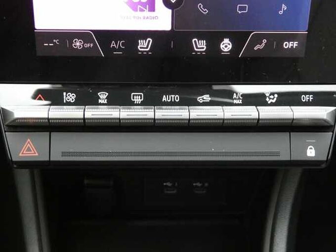 Renault Captur Techno Mild Hybrid 140 EDC 