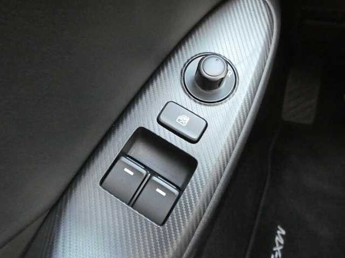 Mazda MX-5 SkyActiv-G 