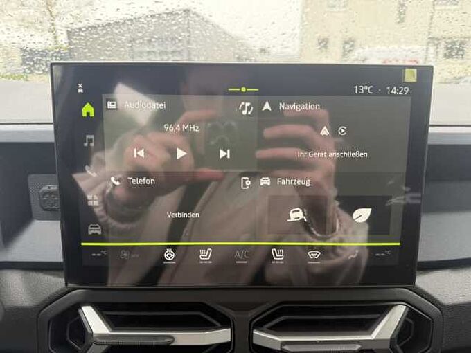 Dacia Bigster Expr. mild hybrid 140 2 Wartungen gratis 