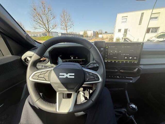 Dacia Bigster Extreme mildhybrid140 2 Wartungen gratis 