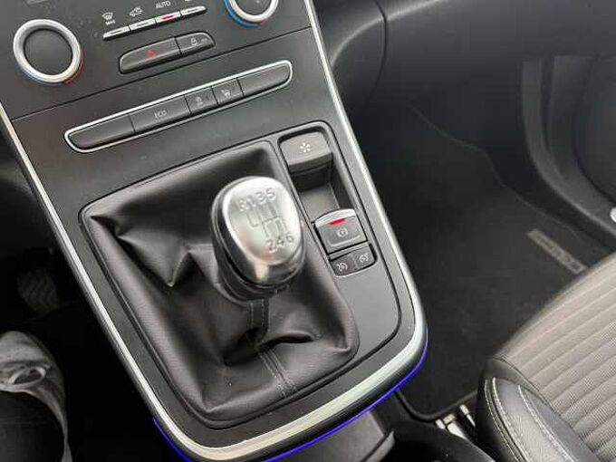 Renault Scenic IV Intens 2 ENERGY TCe 130 
