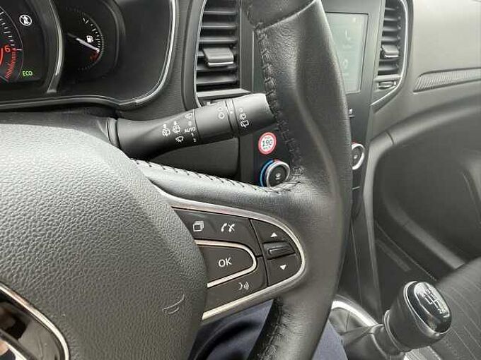 Renault Megane IV LIMITED Deluxe TCe 140 GPF NAVI AHK 