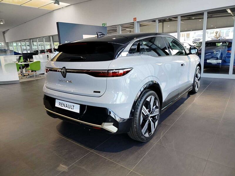 Renault Megane E-TECH 100% e Iconic 220 Comfort Range