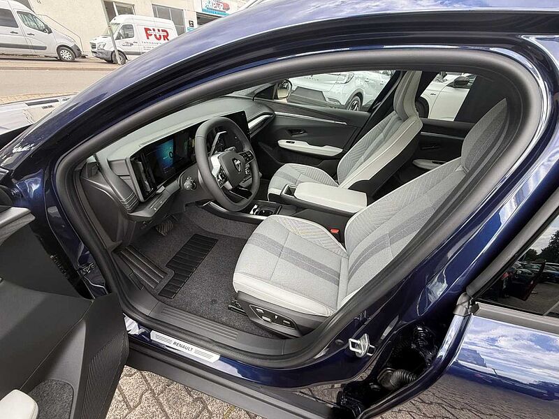 Renault Scenic E-TECH 100% e Iconic 220 Long Range