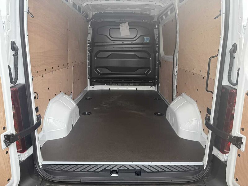 Renault Master KASTENWAGEN FWD Kasten Business L2H2 3,5t