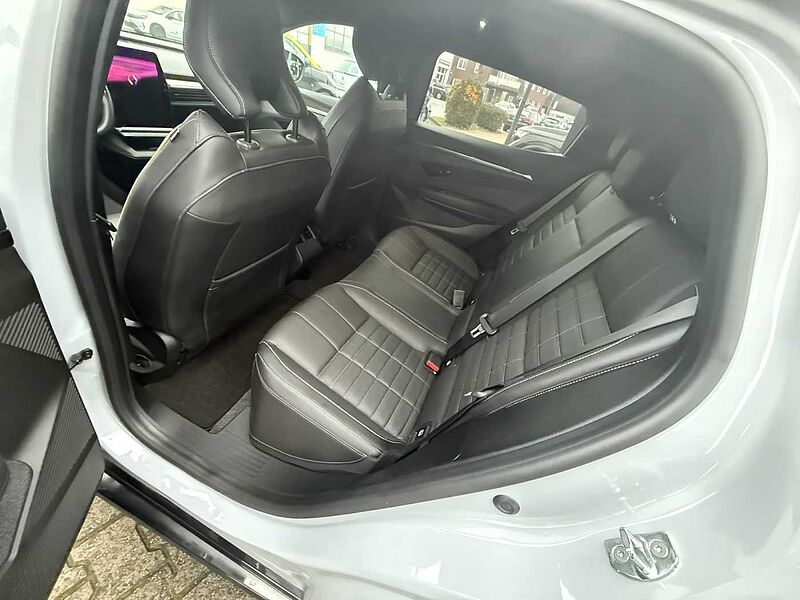 Renault Megane E-TECH Iconic 220 optimum charge