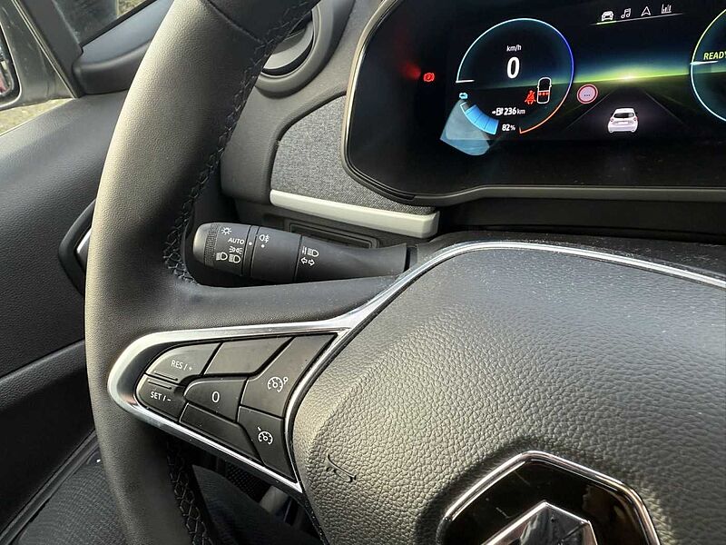 Renault ZOE Evolution R135 *GJR*SHZ*