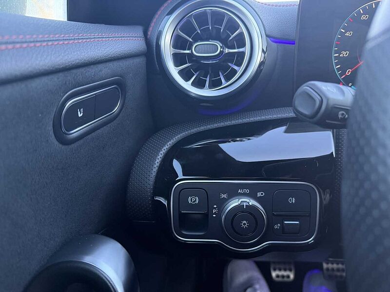 Mercedes-Benz CLA 200 Shooting Brake AMG Line*8-fach*Garantie*