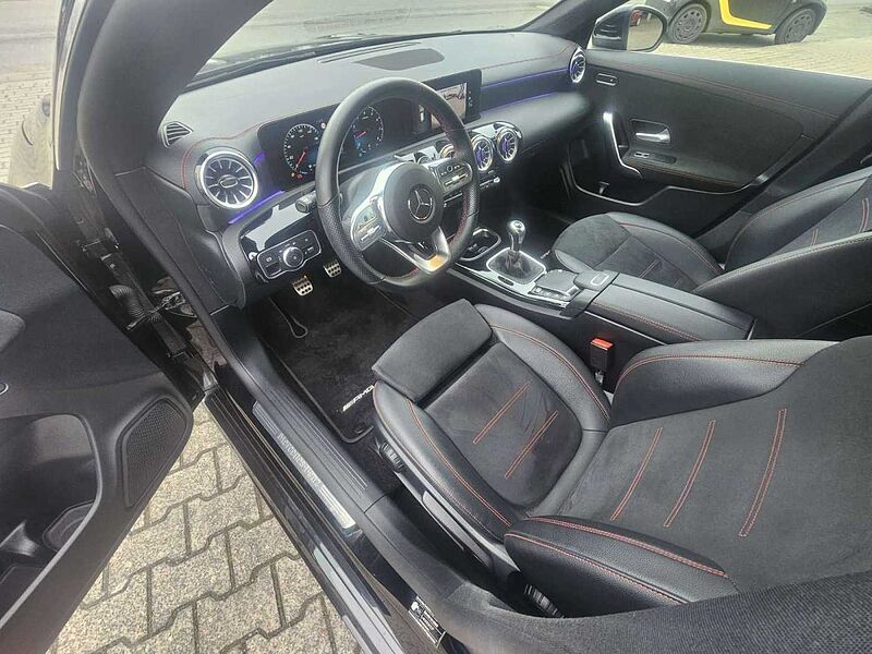 Mercedes-Benz CLA 200 Shooting Brake AMG Line*8-fach*Garantie*