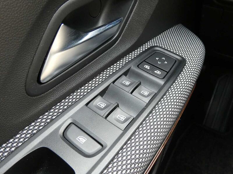 Dacia Sandero Comfort TCe 90 (MY2021)