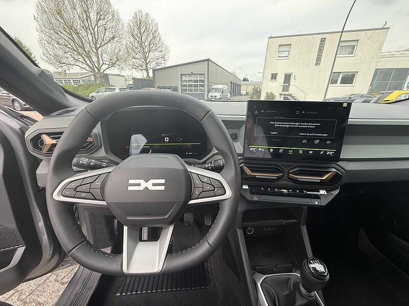 Dacia Bigster Extreme mildhybrid140 2 Wartungen gratis