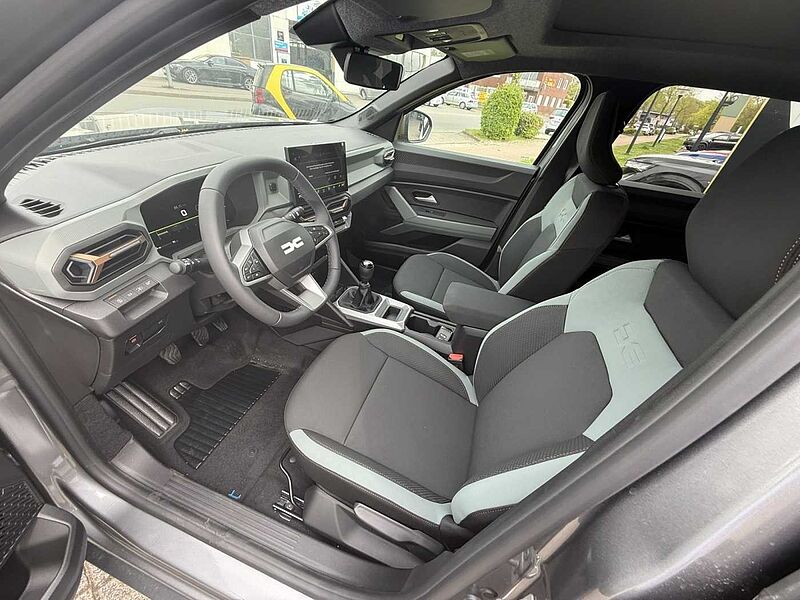 Dacia Bigster Extreme mildhybrid140 2 Wartungen gratis