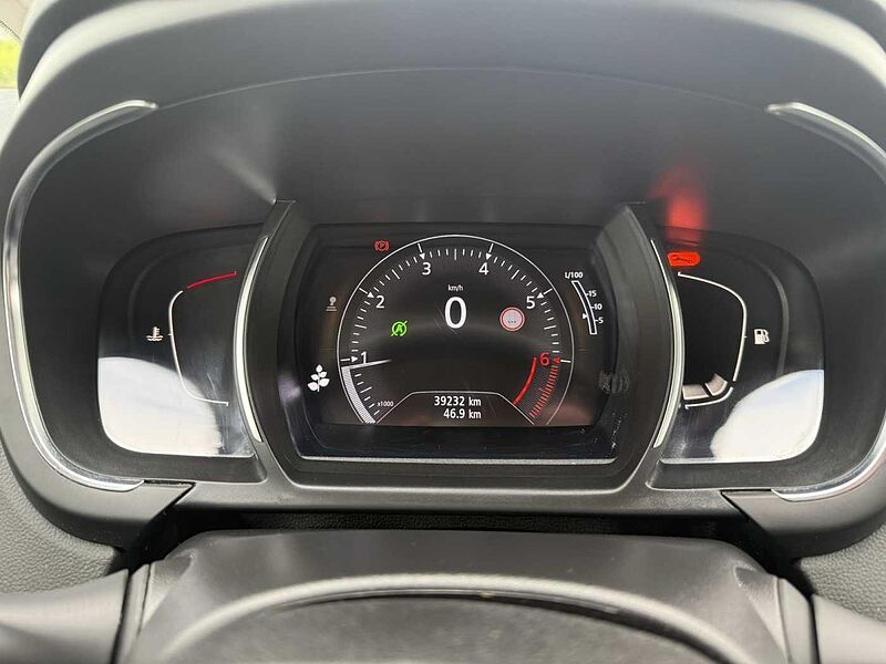 Renault Scenic TCe 140 Zen *GJR*