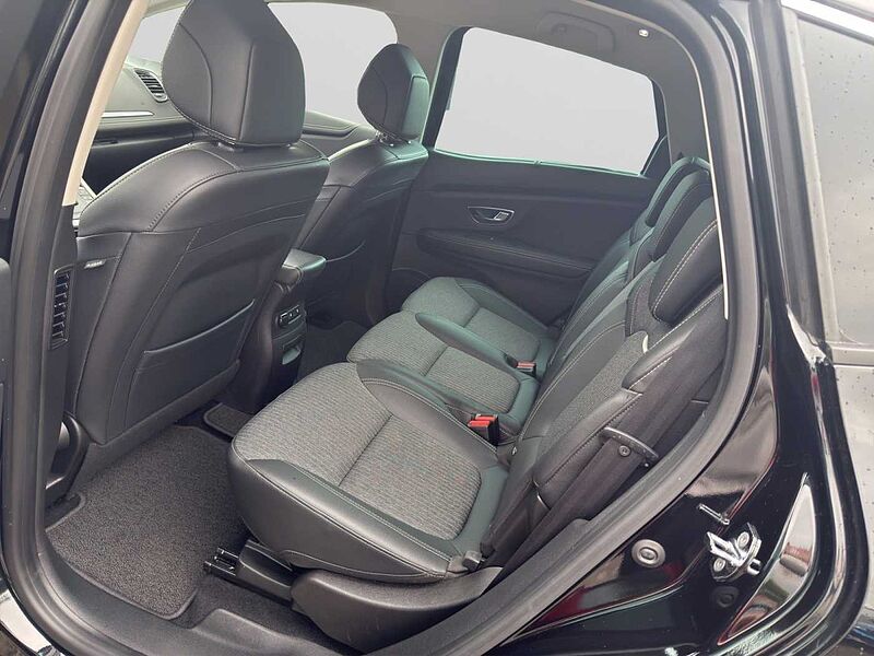 Renault Scenic Techno TCe 140 EDC