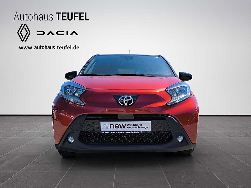 Toyota Aygo X  'SHZ, Kamere, Touch'